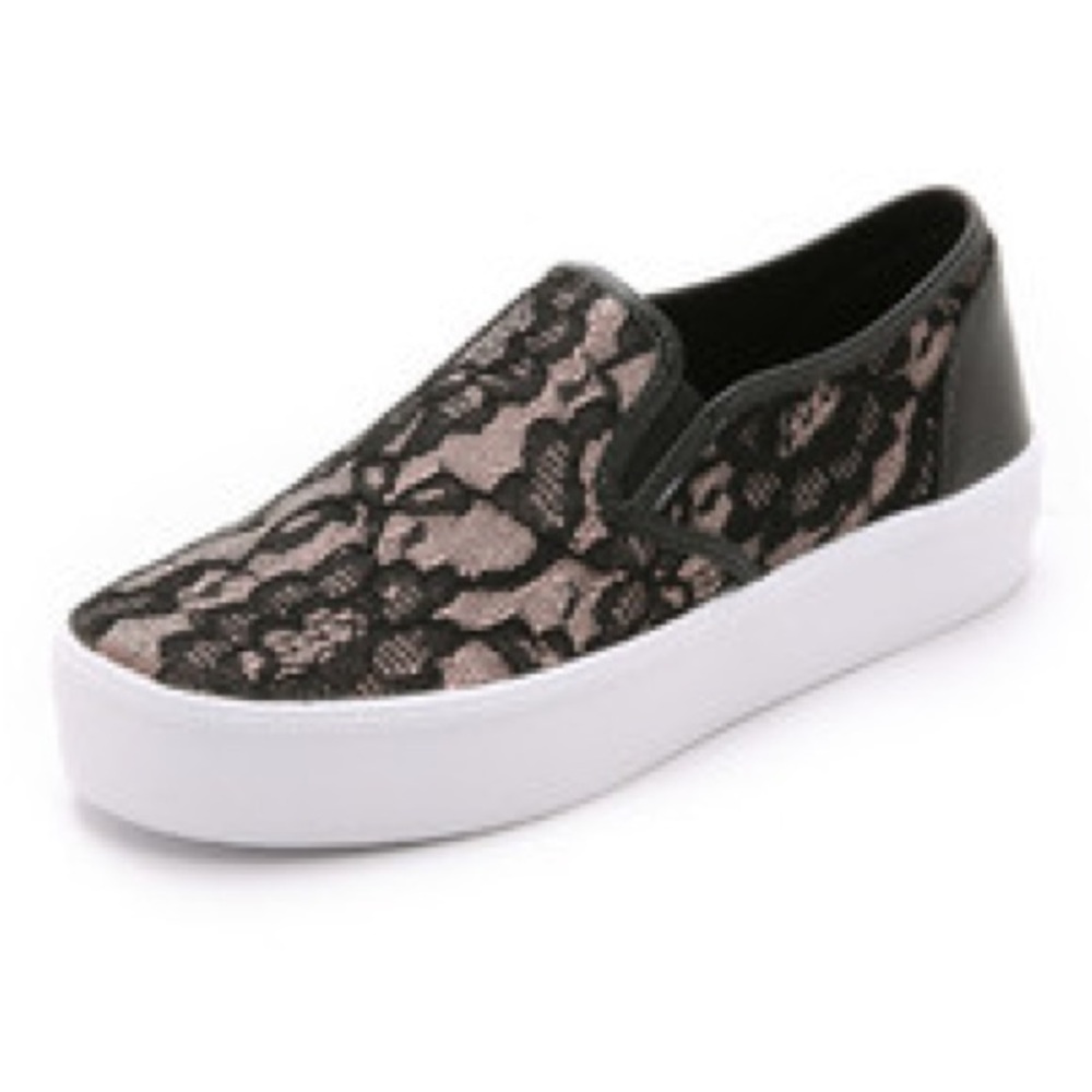 NWOB Rebecca Minkoff Sloane Lace Boat Shoes Black White size 7 - Picture 2 of 9